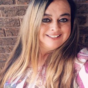 Meet your Posher, Lucinda